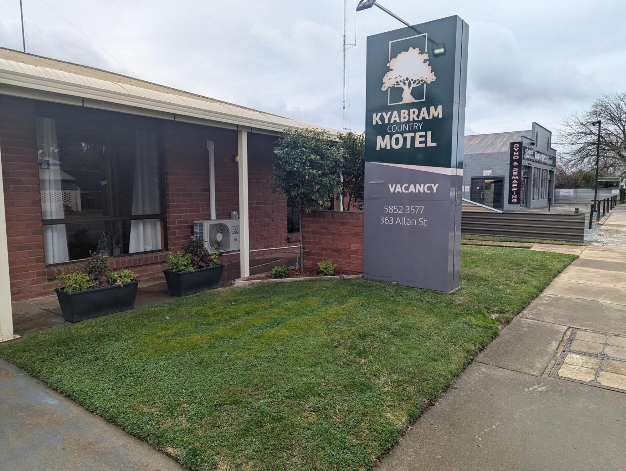 Kyabram Country Motel Bagian luar foto