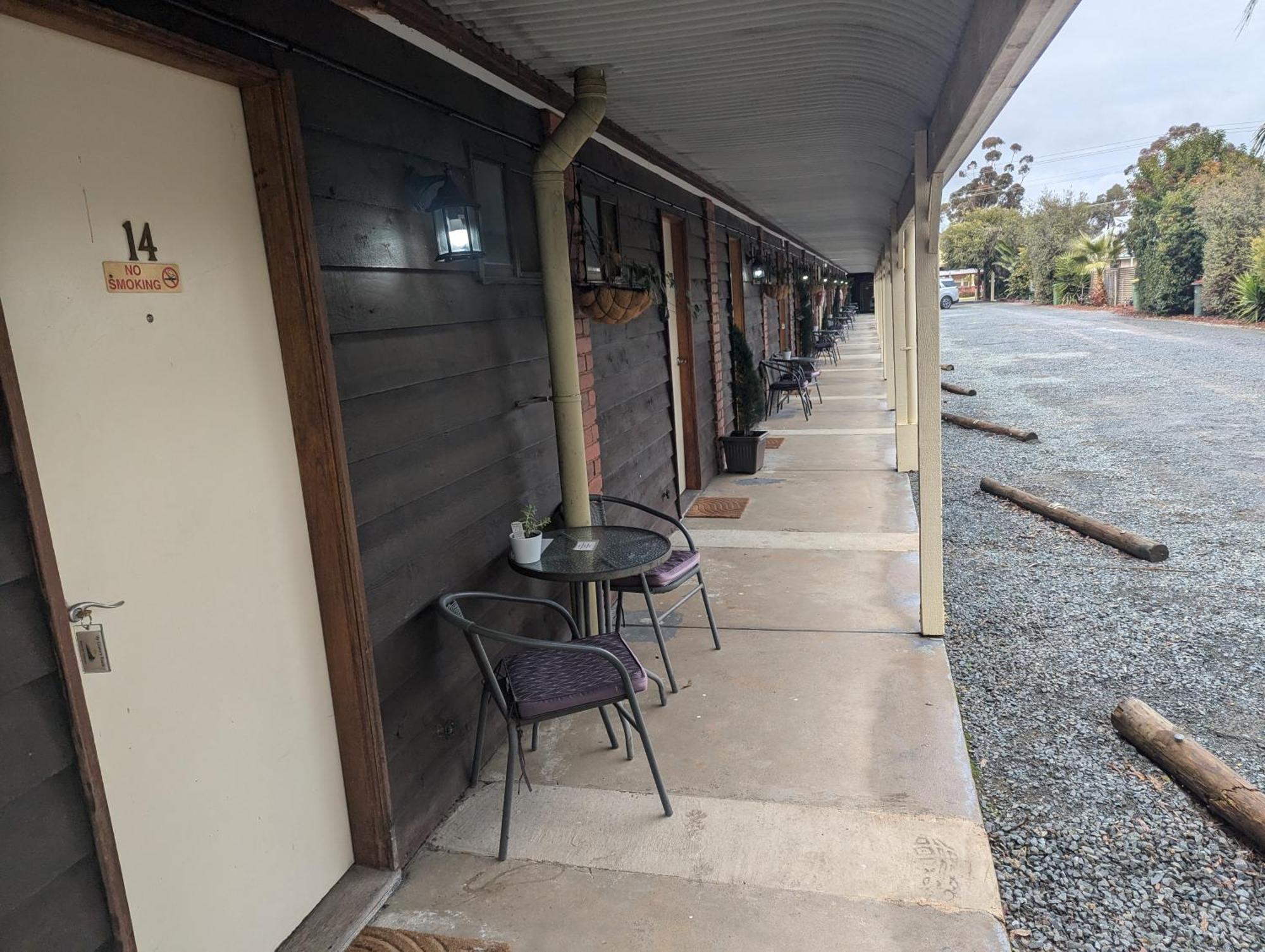 Kyabram Country Motel Bagian luar foto