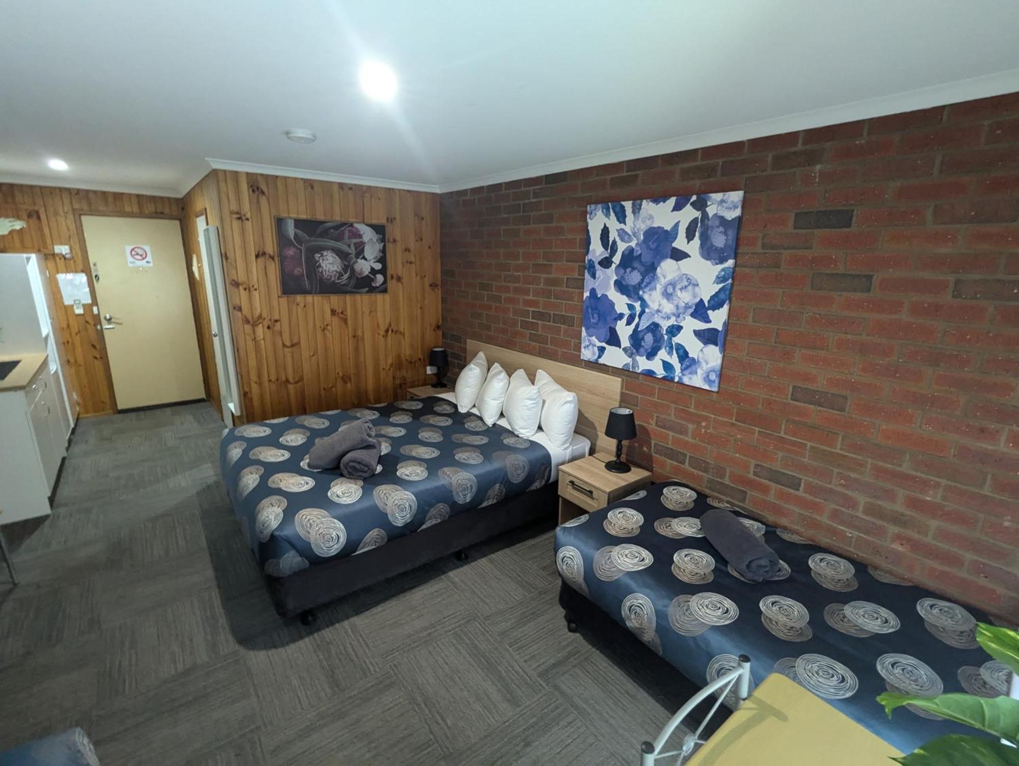Kyabram Country Motel Bagian luar foto