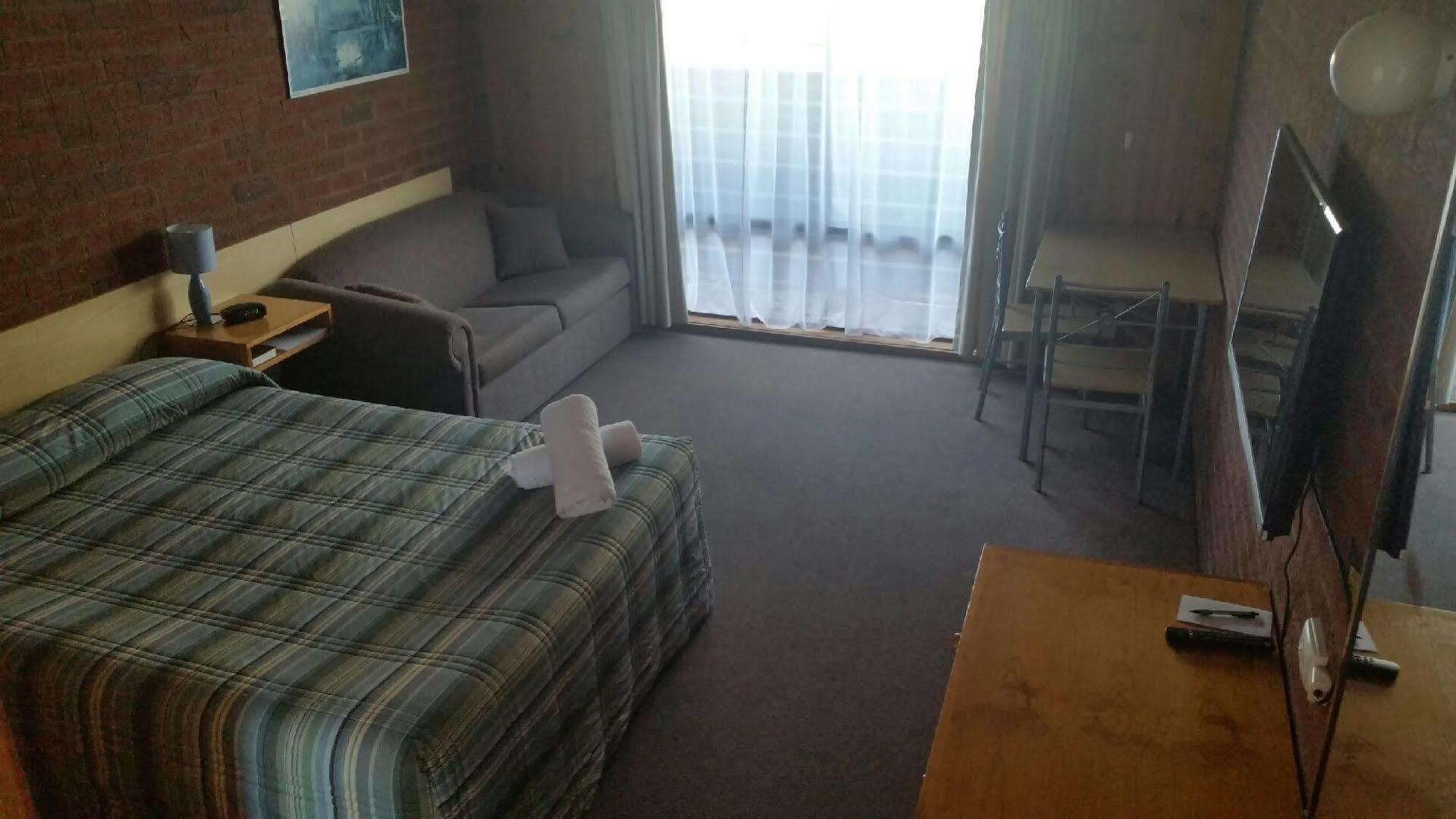 Kyabram Country Motel Bagian luar foto